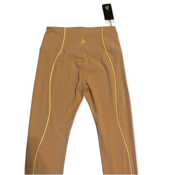 NWT! RYDERWEAR Tan Glow High Waisted Athletic Workout Leggings-Size Medium - Picture 6 of 8